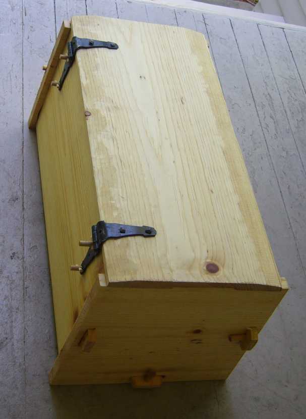 Chest with lid closed